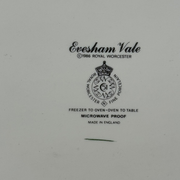 Eversham Vale by Royal Worcester 13.5" Oval Casserole Dish Excellent Condition. - Picture 4 of 9